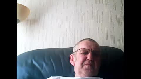 Snapshot of discovery63 chatting on June 5, 2026, 12:22 pm discovery63 online show from June 5, 2026, 12:22 pm