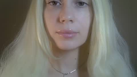 DitaMilton online show from May 5, 2026, 8:50 pm