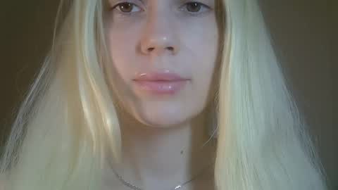 DitaMilton online show from May 10, 2026, 8:03 pm
