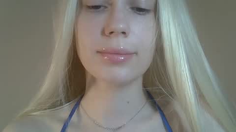 DitaMilton online show from May 18, 2026, 7:52 pm
