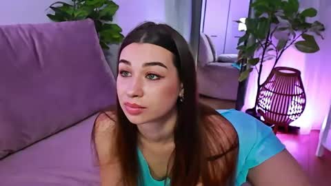 Tia online show from May 8, 2026, 8:03 pm