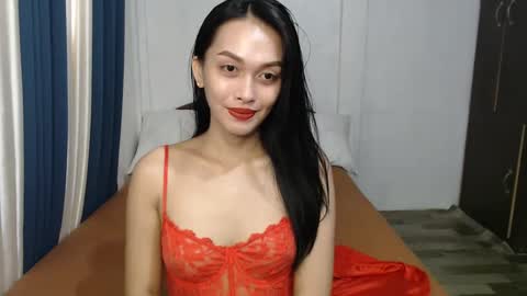 DIVINA online show from December 13, 2024, 4:11 am