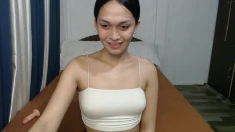 DIVINA online show from February 1, 2025, 2:34 pm
