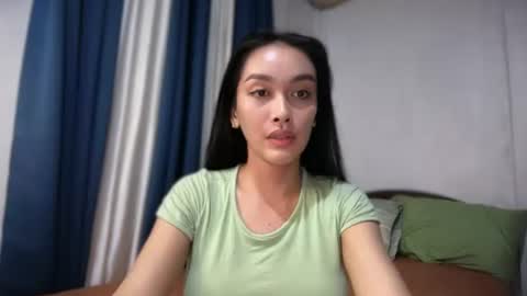 DIVINA online show from June 24, 2026, 9:52 am
