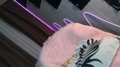 Snapshot of divinaaaaa chatting on April 21, 2026, 5:14 am divinaaaaa online show from April 21, 2026, 5:14 am