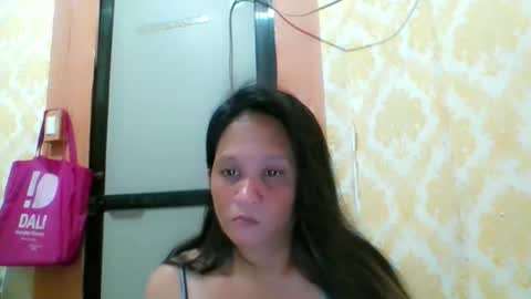 Snapshot of divinegrace10 chatting on April 29, 2026, 2:15 am Divine Grace Close To Your Hear online show from April 29, 2026, 2:15 am