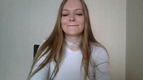 Snapshot of dixie_bangbang chatting on April 22, 2026, 8:39 am dixie_bangbang online show from April 22, 2026, 8:39 am