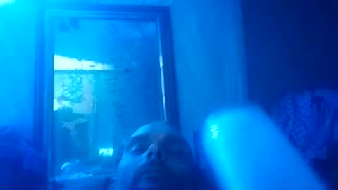 dixonbird41 online show from December 21, 2025, 9:27 am