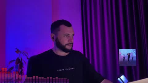 Canali online show from November 2, 2025, 2:36 am