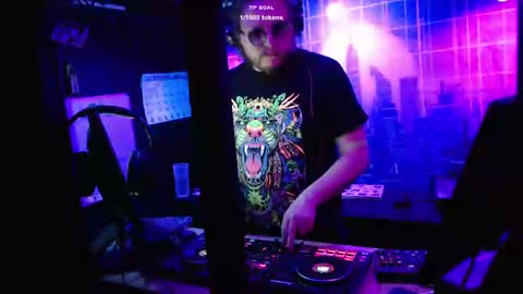 Adrian Arturo online show from January 18, 2025, 2:03 am