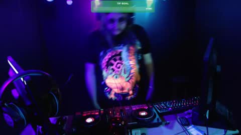Adrian Arturo online show from January 30, 2025, 12:18 am