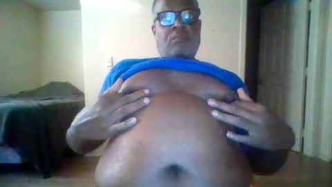 djbignuttsbrownass24 online show from February 10, 2025, 1:03 am