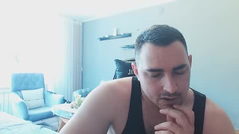 STR8 BOYv online show from April 7, 2026, 10:37 am