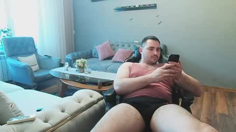STR8 BOYv online show from May 5, 2026, 4:26 pm