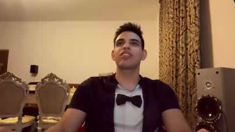 Snapshot of djonson_ chatting on April 16, 2026, 9:39 pm Djonson online show from April 16, 2026, 9:39 pm