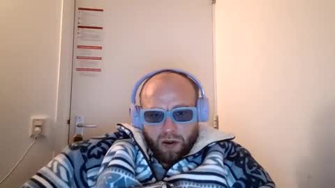 djschoor online show from October 19, 2025, 7:25 pm