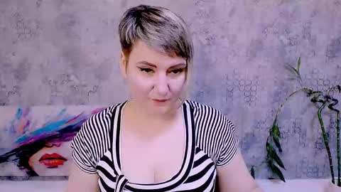 djullia online show from November 10, 2025, 12:48 pm