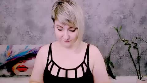 djullia online show from June 18, 2026, 6:13 am