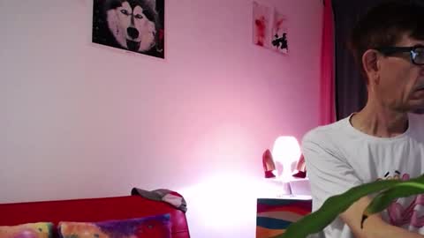 David Lucky 13  online show from October 25, 2025, 2:08 am