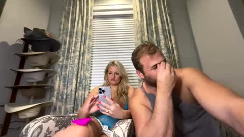 docwife12 online show from January 17, 2026, 3:44 am