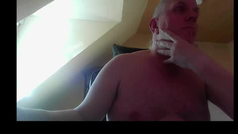 Snapshot of doggy2629 chatting on April 7, 2026, 3:23 pm doggy2629 online show from April 7, 2026, 3:23 pm