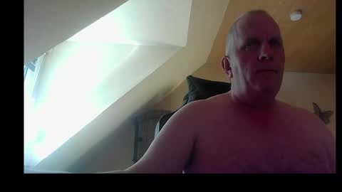 Snapshot of doggy2629 chatting on April 19, 2026, 3:44 pm doggy2629 online show from April 19, 2026, 3:44 pm