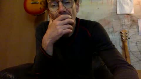 dogstarmanitee online show from September 25, 2025, 1:04 pm