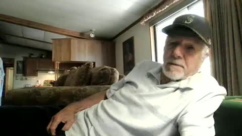 Snapshot of doingmyself69 chatting on September 24, 2025, 9:29 pm doingmyself69 online show from September 24, 2025, 9:29 pm