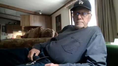 Snapshot of doingmyself69 chatting on October 17, 2025, 6:21 pm doingmyself69 online show from October 17, 2025, 6:21 pm