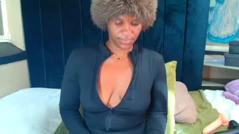 dojabootie online show from July 3, 2026, 7:04 am