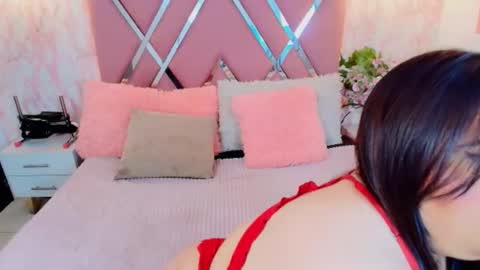 Snapshot of dolce_pearl chatting on May 5, 2026, 2:52 am Dolce Pearl online show from May 5, 2026, 2:52 am