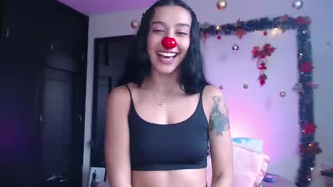 dolceclown_ online show from December 3, 2024, 8:06 pm