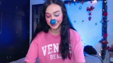 dolceclown_ online show from December 4, 2024, 10:08 pm