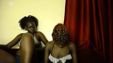 Lina online show from September 18, 2025, 6:54 pm