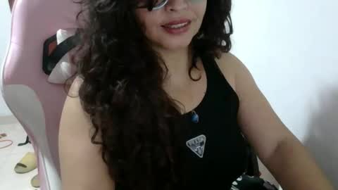 Snapshot of doll78latin chatting on May 6, 2026, 2:11 pm doll78latin online show from May 6, 2026, 2:11 pm