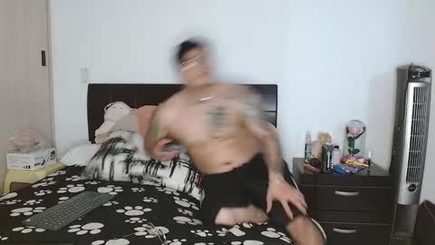 Auro and Santiago online show from March 12, 2025, 2:41 am