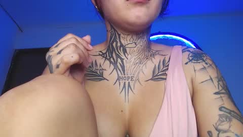 doll_and_thebrown online show from February 11, 2026, 6:18 am