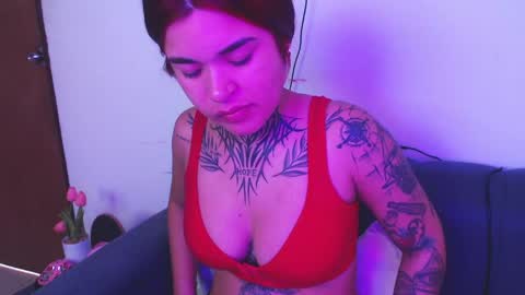 doll_and_thebrown online show from May 2, 2026, 1:05 pm