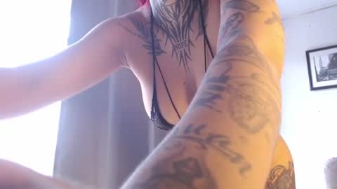 doll_and_thebrown online show from June 15, 2026, 2:08 pm