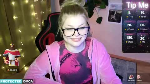 Chloe online show from January 5, 2025, 3:34 pm