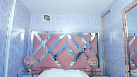 Snapshot of doll_skinny18 chatting on June 19, 2026, 11:08 pm Samy online show from June 19, 2026, 11:08 pm