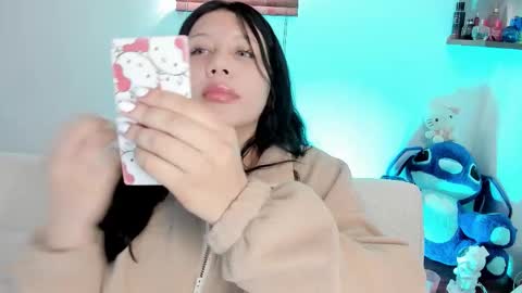 Snapshot of doll_snow chatting on October 12, 2025, 8:41 pm Antrtica online show from October 12, 2025, 8:41 pm