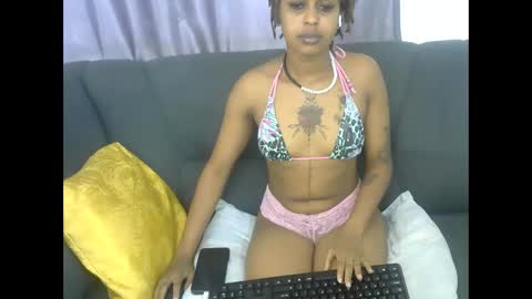Snapshot of doll_starr chatting on January 21, 2025, 10:30 am doll_starr online show from January 21, 2025, 10:30 am