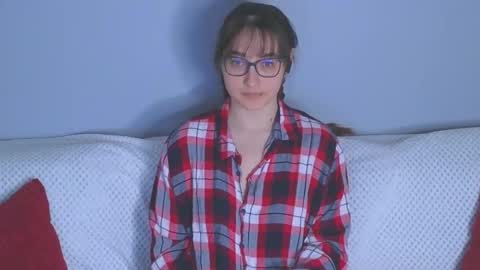 Tessa online show from March 12, 2026, 6:14 pm