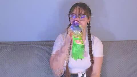 Tessa online show from May 11, 2026, 7:47 am