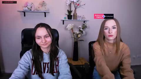 doll_vey online show from February 24, 2025, 2:48 pm