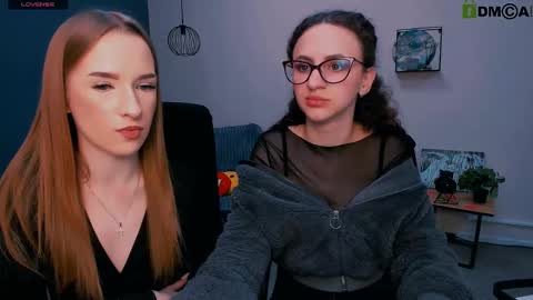 doll_vey online show from March 3, 2025, 3:42 pm