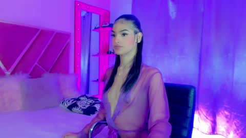 Snapshot of dollcute_latin chatting on July 2, 2026, 10:10 am dollcute_latin online show from July 2, 2026, 10:10 am