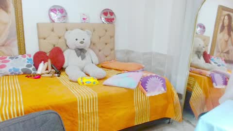 Snapshot of dolldirtyxxx1 chatting on April 29, 2026, 5:44 am ilona online show from April 29, 2026, 5:44 am