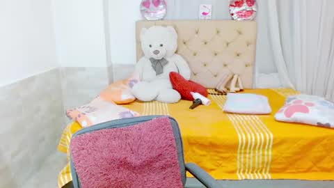 Snapshot of dolldirtyxxx1 chatting on May 3, 2026, 5:19 pm ilona online show from May 3, 2026, 5:19 pm